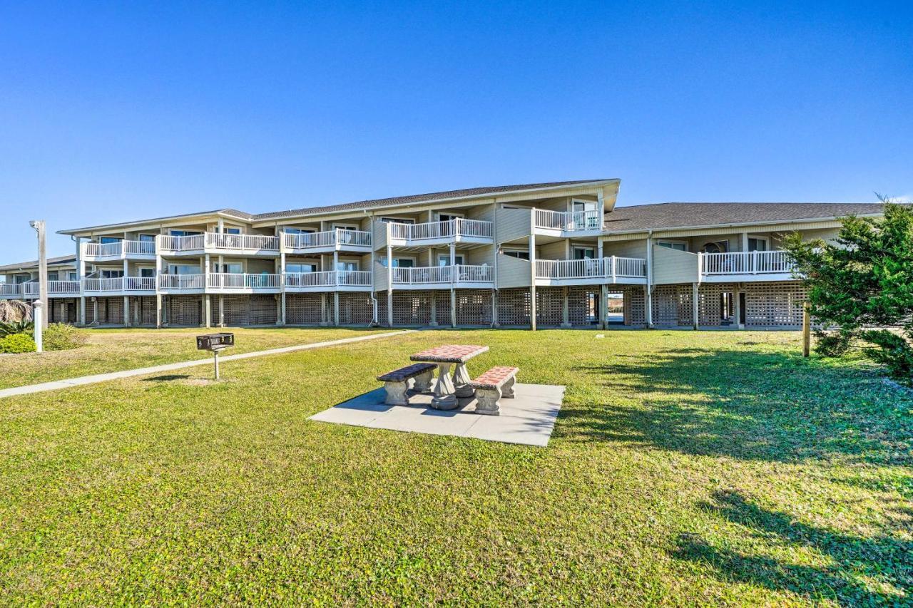 Oak Island Beachfront Condo With Community Pool 外观 照片