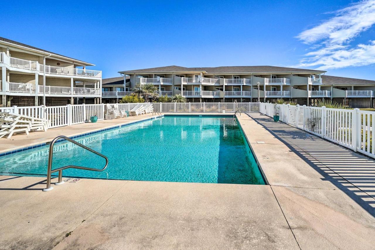 Oak Island Beachfront Condo With Community Pool 外观 照片