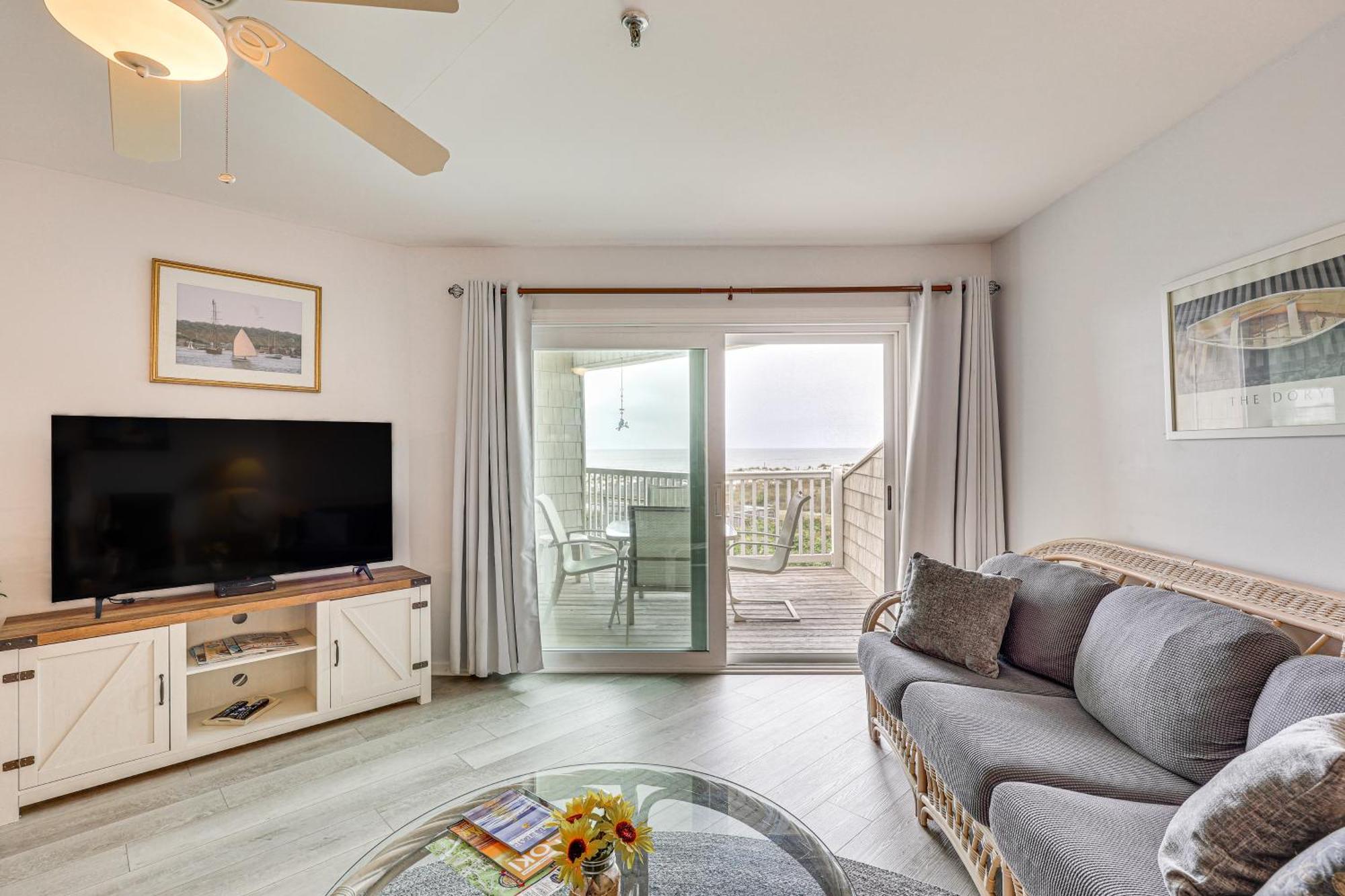 Oak Island Beachfront Condo With Community Pool 外观 照片